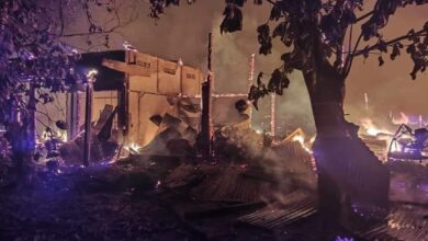 Fire in a market in Mongmit, seen on January 19 amid ongoing battles (CJ/Facebook)