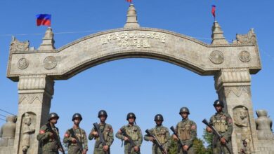 AA troops seen at the entrance of Mrauk-U (3BH)
