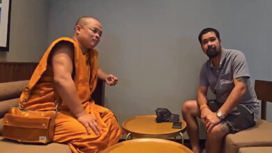 Pyu Saw Htee militia leader monk Pauk Ko Taw meets with Thai nationalist figure Toon Ratchapakdi on September 8 (Photo: Pauk Ko Taw’s Telegram channel)