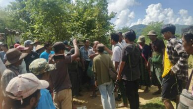 PLA members engage in a heated exchange with local residents of Yaekyaw, a village in Sagaing Region’s Pale Township, on October 26 (Photo: Supplied)