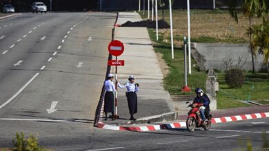 Traffic police on duty along a road in Naypyitaw on December 29, 2025 (Photo: AFP)
