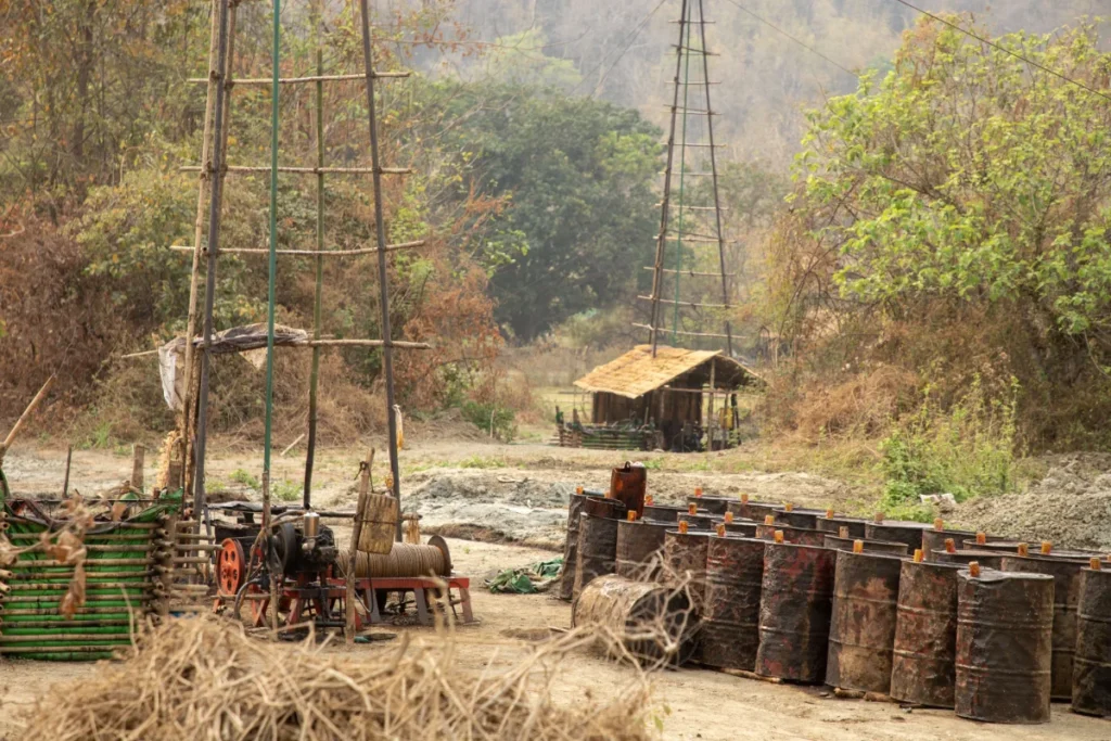Myanmar junta torches oil-producing village in new Magway offensive 