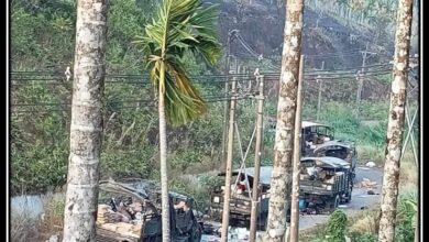 ဖေဖော်ဝါရီ ၂၁ ရက်နေ့က တနင်္သာရီတိုင်း ထားဝယ်-ထီးခီးလမ်းတွင် စစ်ကောင်စီတပ်ယာဉ်တန်း ကြားဖြတ်တိုက်ခိုက်ခံရအပြီး တွေ့ရပုံ