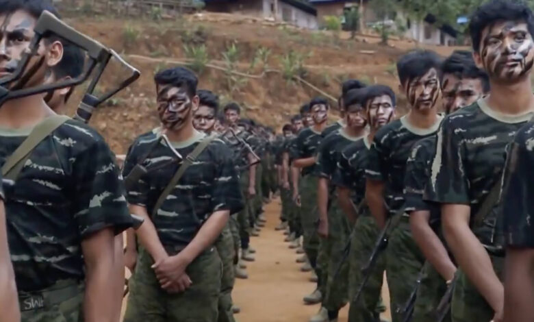 ၂၀၂၀ ဇန်န၀ါရီလက Al Jazeera သတင်းဌာန ရုပ်သံထုတ်လွှင့်ချက်တွင် တွေ့ရသော AA စစ်သင်တန်းကျောင်း မြင်ကွင်းတစ်ခု။