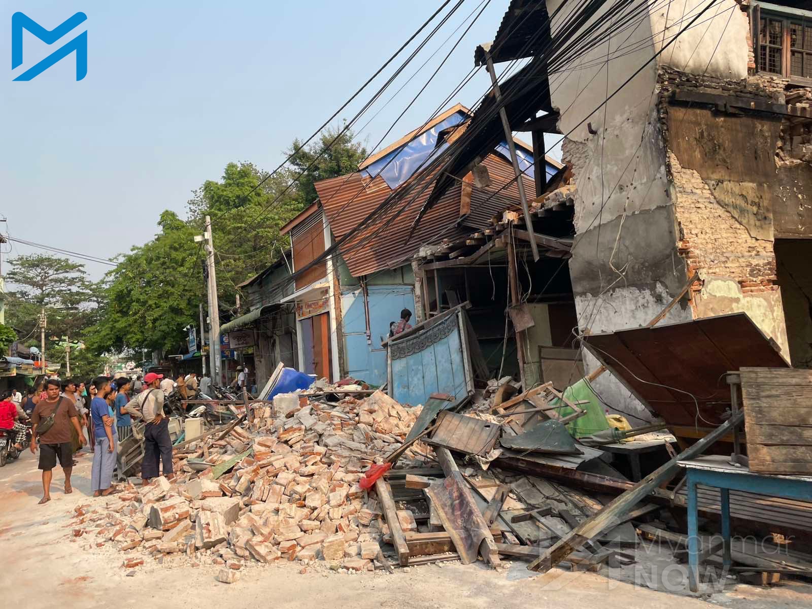 နေပြည်တော်တွင် ငလျင်ကြောင့် ပျက်စီးနေသော နေအိမ်တချို့ကို ၂၀၂၅ ဧပြီလဆန်းပိုင်းက တွေ့ရစဉ်။ (ဓာတ်ပုံ- Myanmar Now)