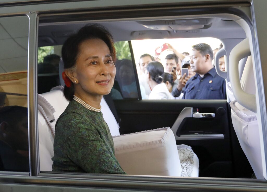 ၂၀၁၉ ဒီဇင်ဘာလက ရန်ကုန်တွင် တွေ့ရသော ဒေါ်အောင်ဆန်းစုကြည်။ (ဓာတ်ပုံ - EPA)
