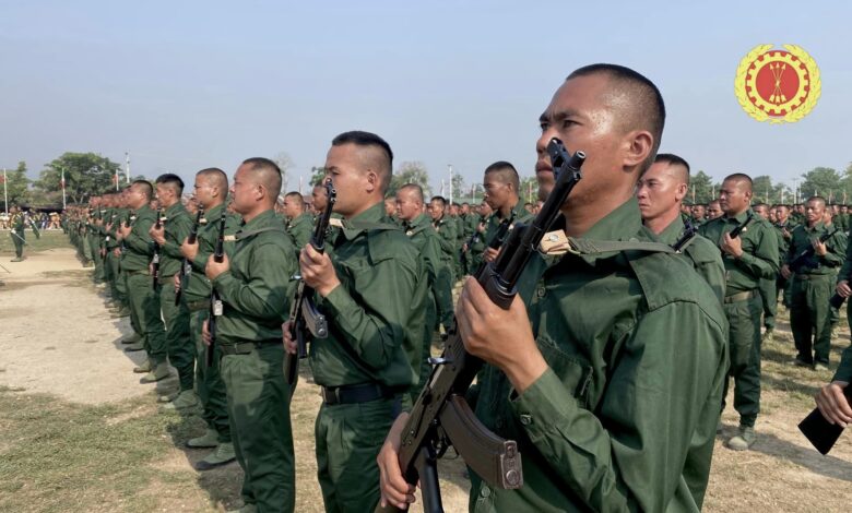 ယခုနှစ် ဧပြီ ၂၄ က SSPP/SSA ဌာနချုပ်၌ ပြုလုပ်သော SSA တည်ထောင်ခြင်း နှစ် (၆၀) ပြည့် အခမ်းအနား တွင် တွေ့ရသော တပ်ဖွဲ့ဝင်တချို့။ (ဓာတ်ပုံ-SSPP Info)
