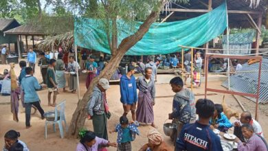 ၂၀၂၄ ခုနှစ်က စစ်တပ်၏ စီးနင်းမှုကြောင့် ထွက်ပြေးခဲ့ရသည့် စစ်ရှောင်များကို တွေ့ရစဉ်။ (ဓာတ်ပုံ - ပခုက္ကူ လူထုတိုက်ပွဲကော်မတီ)
