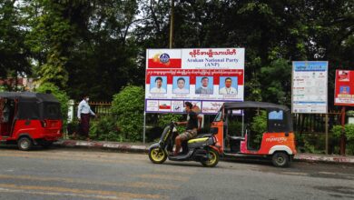 ၂၀၂၀ အောက်တိုဘာက စစ်တွေမြို့တွင် တွေ့ရသော ANP မဲဆွယ်ဆိုင်းဘုတ်တစ်ခု။ (ဓာတ်ပုံ -EPA)