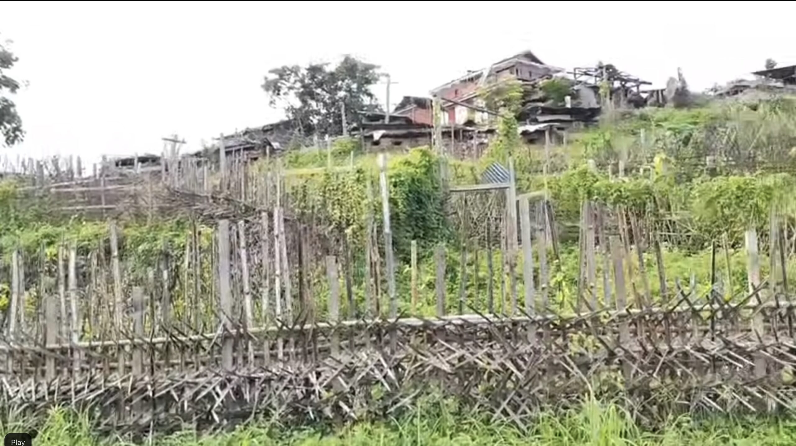-၂၀၂၂ နှစ်ဆန်းပိုင်းတွင် စတင်အခြေချခဲ့သည့် ဗျူဟာလမ်းပေါ်မှ ထော်သာစခန်း (ဓာတ်ပုံ - screenshot from video)