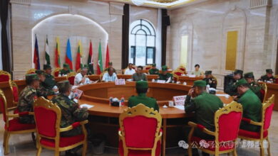 “ဝ” ပြည် သွေးစည်းညီညွတ်ရေးတပ် ဌာနချုပ်ရှိရာ ပန်ခမ်းမြို့တွင် ကိုးကန့်တပ်၊ တအာင်းတပ်၊ ရှမ်းပြည်တပ်မတော် (SSA-N) ကိုယ်စားလှယ်များနှင့် “ဝ” ခေါင်းဆောင်များ သြဂုတ်လ၊ ၂၀ ရက်နေ့က အစည်းအဝေးကျင်းပခဲ့ပုံ။ (ပုံ-WSTV)