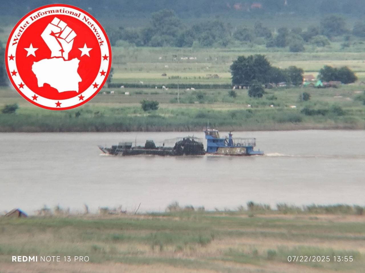 -ရွှေဘိုမြို့နယ်၊ ကျောက်မြောင်းအနီး စက်တင်ဘာလ ၇ ရက်နေ့က တွေ့ရသော စစ်သင်္ဘောတစ်စီး။ (ဓာတ်ပုံ- Wetlet Informational Network)