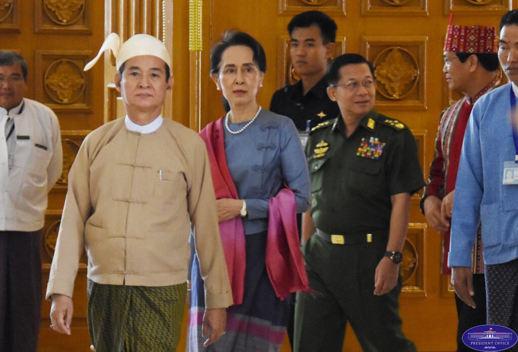 သမ္မတ ဦးဝင်းမြင့်ပြန်လွတ်၊ ဒေါ်အောင်ဆန်းစုကြည်ကို နေအိမ်အကျယ်ချုပ်ပြောင်းမည့်သတင်းထွက်