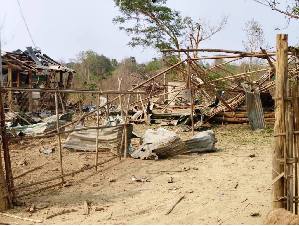 မကွေးရေနံမှော် လေကြောင်းဗုံးကြဲမှု PDF ၆ ဦးသေ၊ ၁၀ ဦး ဒဏ်ရာရ