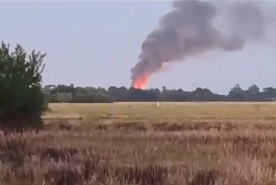 နတ်တလင်း လေကြောင်းတိုက်ခိုက်ခံရမှု နှစ်ဦးသေ၊ ရွာလုံးကျွတ် မီးလောင်