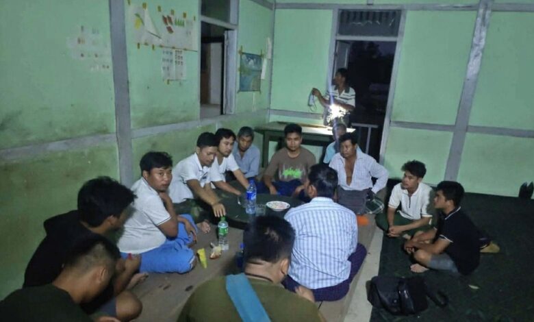 ယမန်နေ့က NUG တပ်ဖွဲ့များနှင့် SRF တို့ တွေ့ဆုံ ဆွေးနွေးခဲ့ကြစဉ်။ (ဓာတ်ပုံ- ပေးပို့)