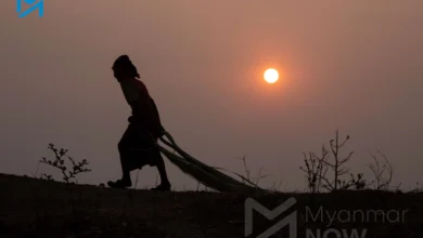 မကွေးတိုင်း၊ ပေါက်မြို့နယ်စစ်ရှောင်စခန်းတစ်ခုမှ စစ်ဘေးရှောင်တစ်ဦးကို ယခုနှစ် မတ်လတွင် တွေ့ရစဉ်။ (ဓာတ်ပုံ-မိုးဦး)