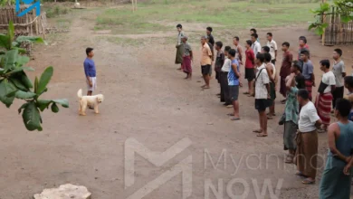 စစ်သုံ့ပန်းများသည် အဖွဲ့လိုက် အချင်းချင်းပြန်လည်ထိန်းကျောင်း အုပ်ချုပ်ကြသည်။ (ဓာတ်ပုံ- ဟယ်ရီ)