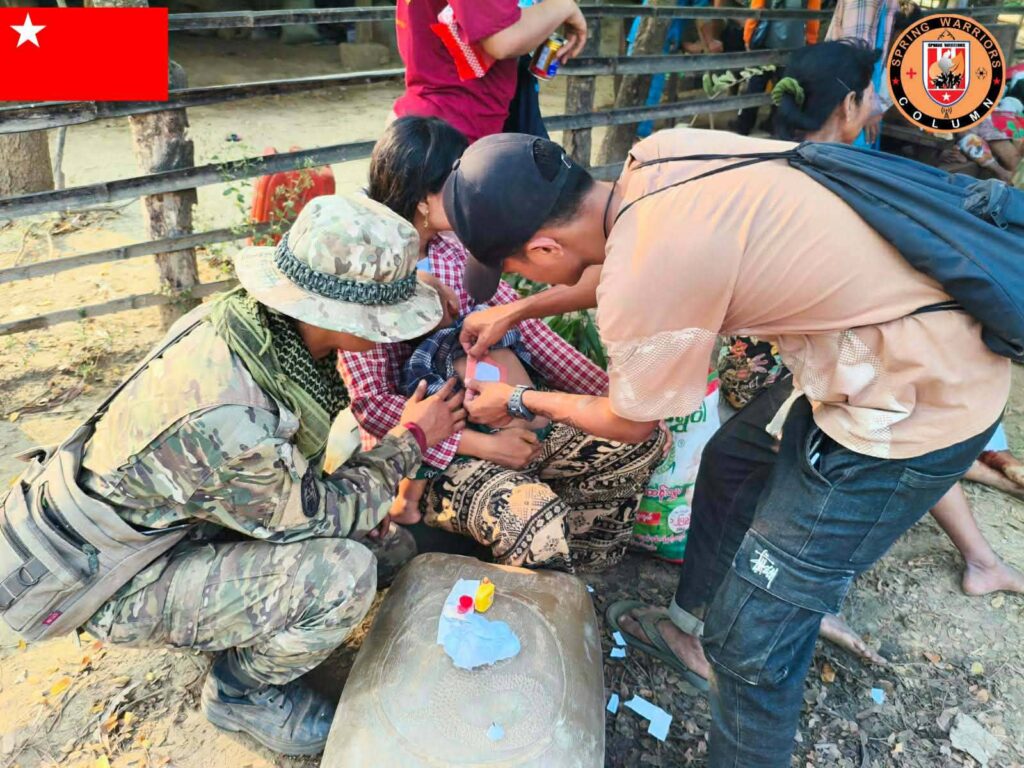 ပဲခူးတိုင်း အုတ်ဖိုတွင်  စစ်တပ်စစ်ကြောင်းထိုး မီးရှို့၊ ဒေသခ