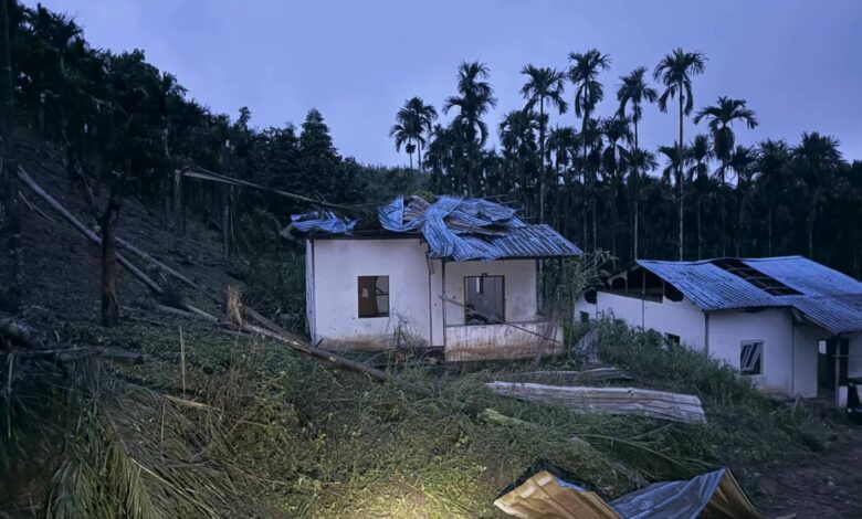 ဗုံးကြဲခံရမှုကြောင့် ပျက်စီးသွားသည့် နီပွန်ဖောင်ဒေးရှင်းတည်ဆောက်ပေးခဲ့သည့် လူနေအိမ်အချို့။ Photo Credit - ရေးဘီလူး Facebook