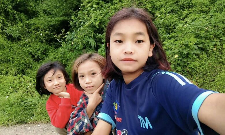 ဇွန်လ ၂၉ ရက်တွင် မင်းတပ်မြို့နယ် ရှိန်းရွာ လေကြောင်းတိုက်ခိုက်မှုအတွင်းထိခိုက်သေဆုံးခဲ့သည့် ကလေးငယ်များ။ (ဓာတ်ပုံ- ပေးပို့)