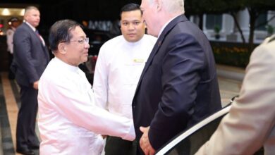 မြန်မာနိုင်ငံသို့ ရောက်ရှိလာသည့် ဘယ်လာရုစ် သမ္မတ မစ္စတာ အလက်ဇန္ဒား လူကာရှန်ကိုနှင့် စစ်ခေါင်းဆောင်တို့ကို တွေ့ရစဉ်။ (ဓာတ်ပုံ- စစ်အုပ်စု တယ်လီဂရမ်ချန်နယ်)