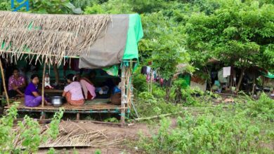 ၂၀၂၅ ခုနှစ် စက်တင်ဘာလက မန္တလေးတိုင်း သပိတ်ကျင်းမြို့နယ် တောတောင်များအတွင်း နေထိုင်ကြသော စစ်ရှောင်များ။ (ဓာတ်ပုံ-မိုးဦး)